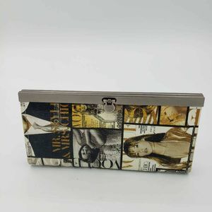 Vogue  Accordion Wallet  Fashion Magazines  Clasp